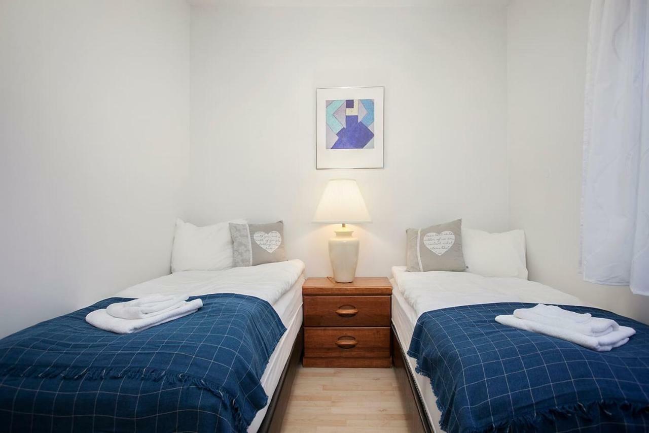 Cozy 3 Bedroom House Near The Blue Lagoon Njarthvik المظهر الخارجي الصورة